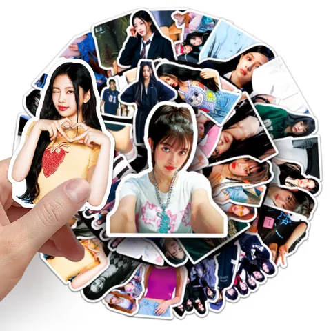 防水张贴纸奶茶杯明星周边贴画笔记本女团手账new50装饰韩国jeans