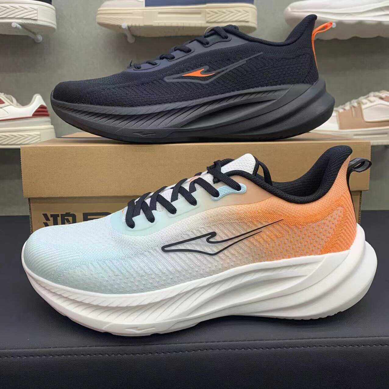 鸿星尔克夏秋季新款弜弹透气跑鞋