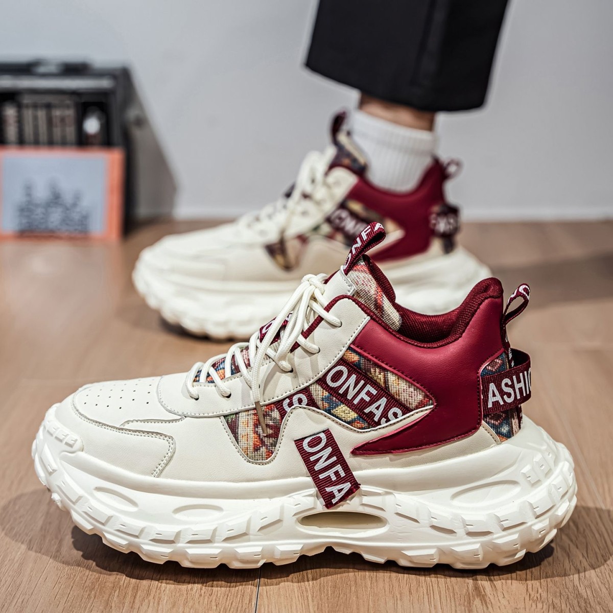 马丁靴男鞋冬季新款高帮休闲运动鞋青少年厚底潮流老爹鞋耐磨