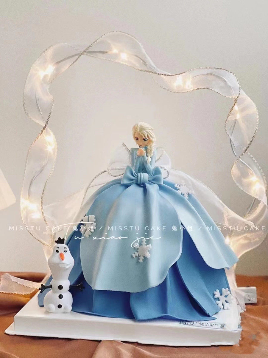 网红飘带大裙摆爱莎公主蛋糕装饰摆件艾莎公主裙蛋糕装饰雪花插件