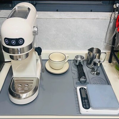 220V Petrus Coffee Machine Compact Espresso Maker with Milk