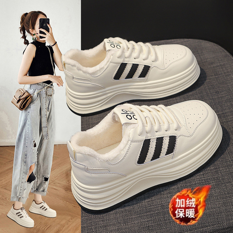 加绒小白鞋女款2025年秋冬季新款爆款保暖二棉鞋平底休闲运动板鞋