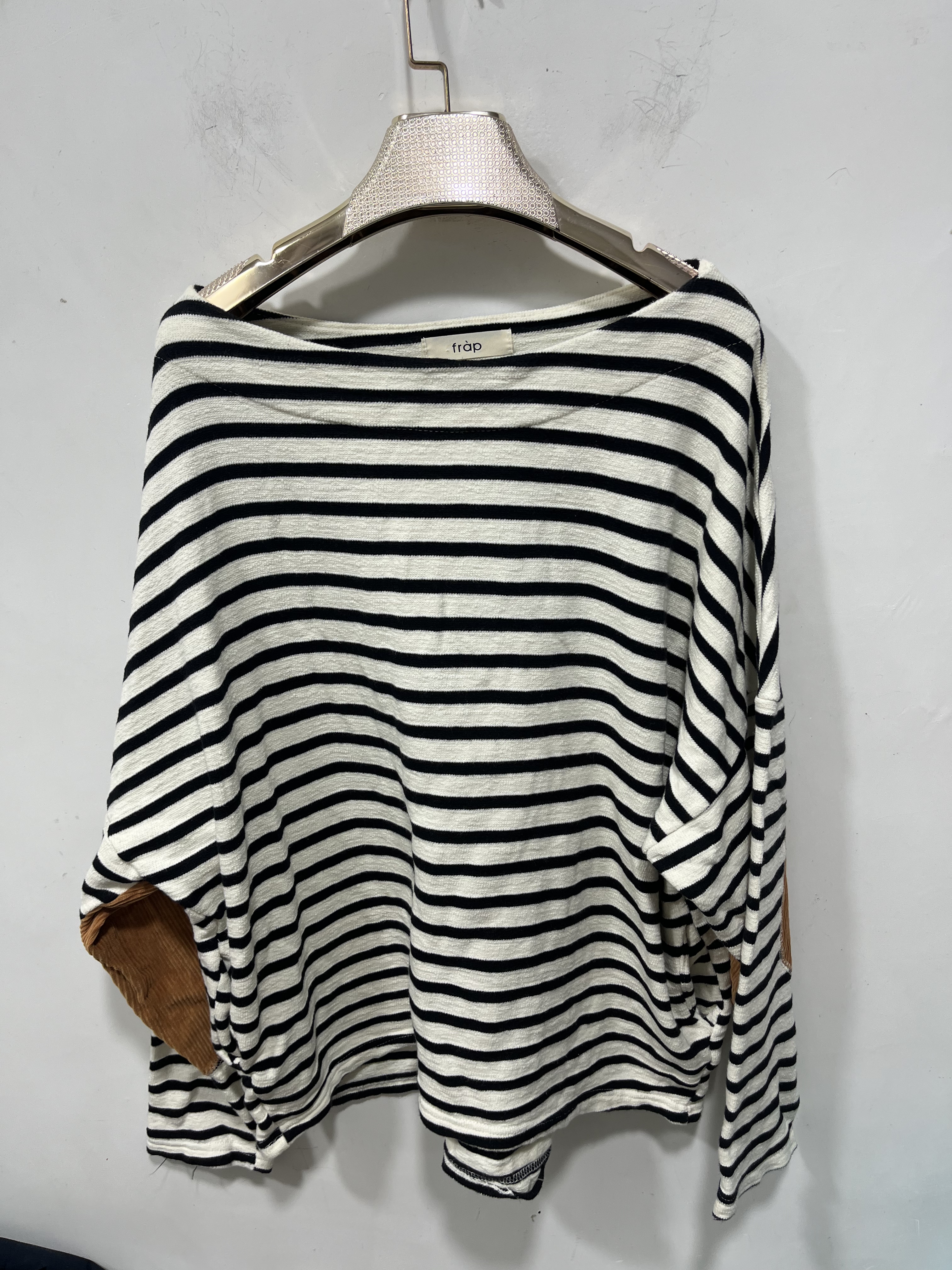 亏本清货秋冬加肥加大码女装百搭休闲潮牌条纹条纹卫衣蝙蝠衫