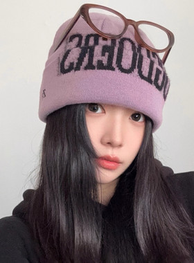 山吉小众刺绣字母针织帽男女
