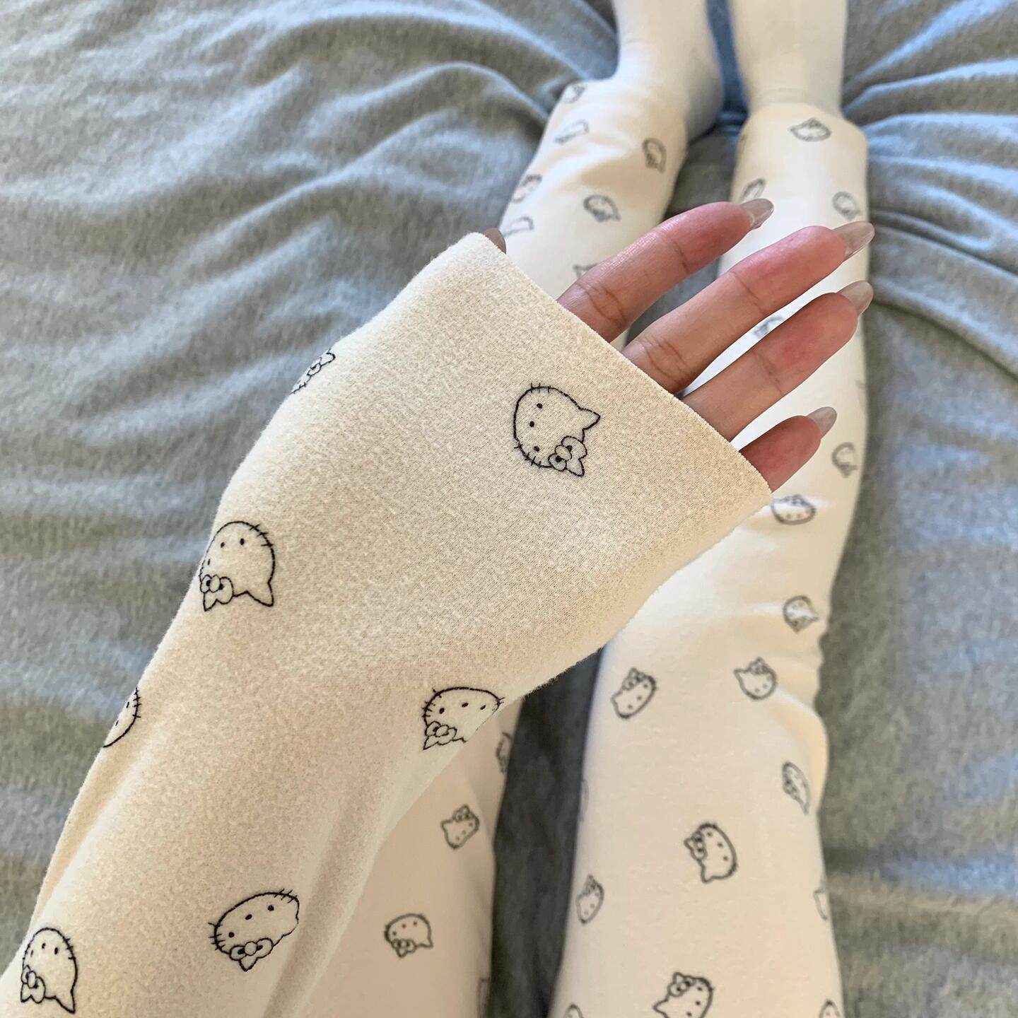 日本哈喽Kitty保暖内衣加绒加厚女士秋衣秋裤冬季保暖内搭打底衫,女士内衣/男士内衣/家居服,保暖套装,淘宝优惠券,粉丝福利购,淘宝优惠卷