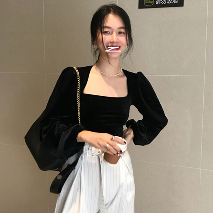 小心机露锁骨T恤春秋新款韩版黑色弹力丝绒上衣方领灯笼袖打底衫