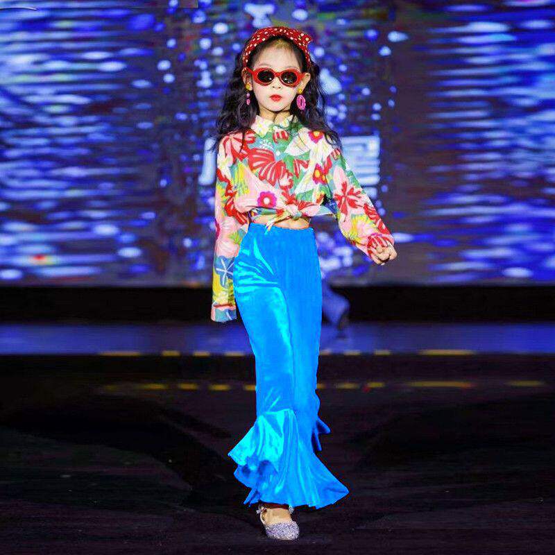 儿童演出服装小学生运动会复古港风喇叭裤走秀女8090年代怀旧潮服