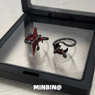 欧美暗黑红色十字架戒指男女y2k朋克ins设计感小众高级食指戒潮流