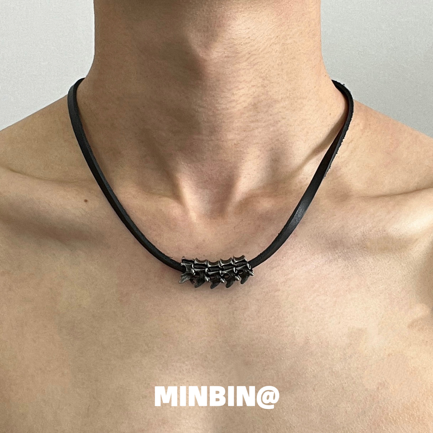 黑皮革龙脊椎骨项链男士复古小众设计朋克个性嘻哈锁骨链颈链男潮