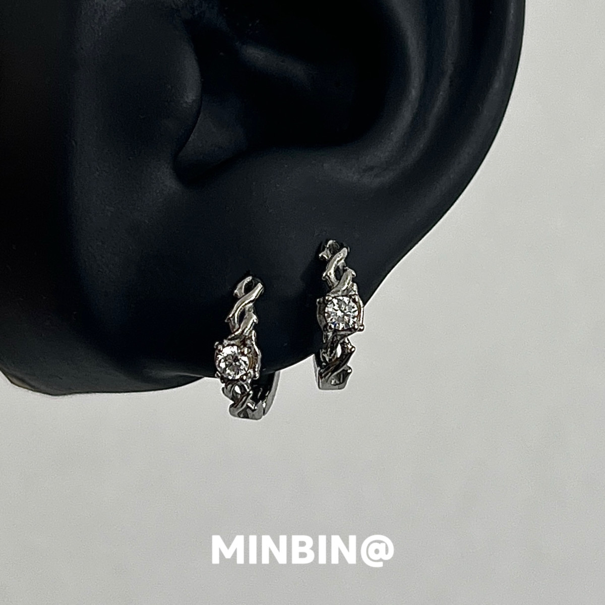 荆棘锆石耳环女高级感复古冷淡风耳扣个性潮流耳钉男女款百搭耳饰