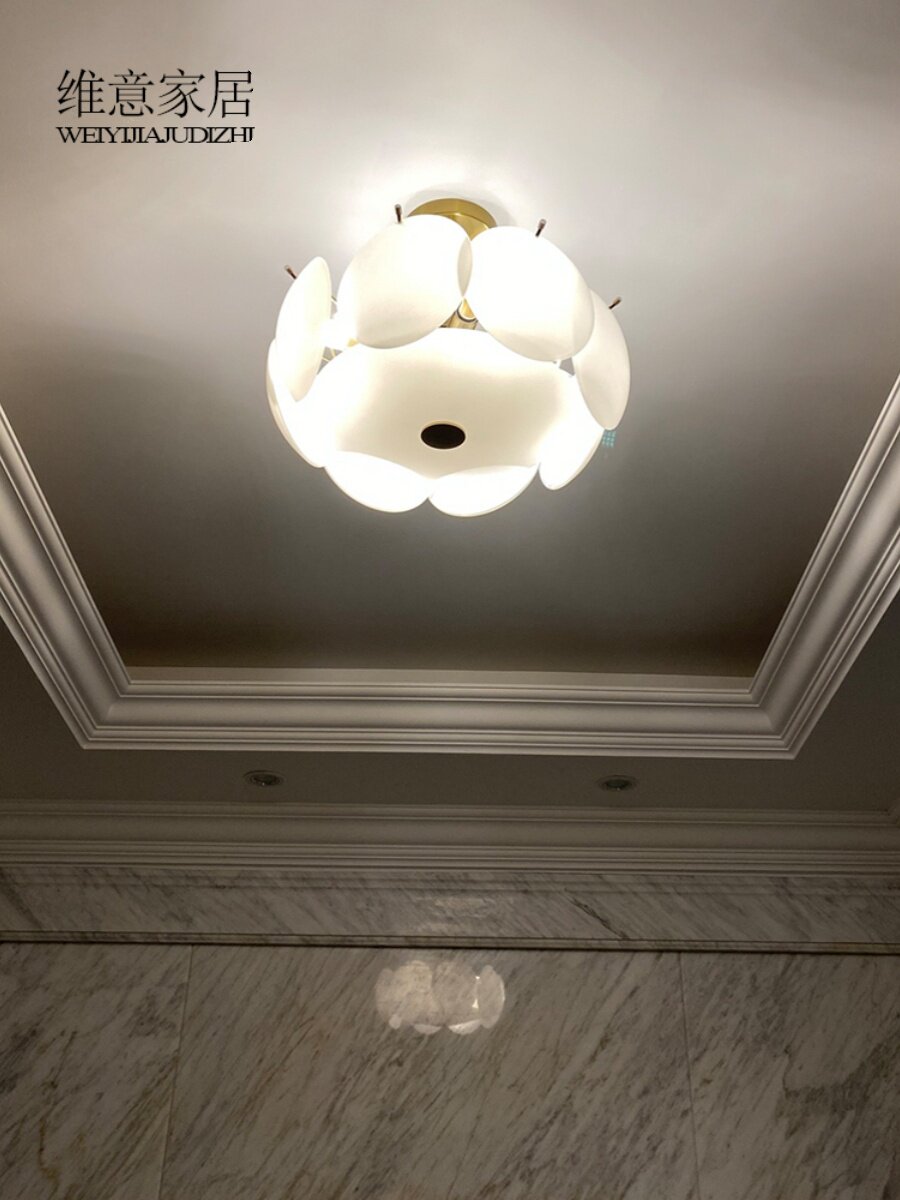 定制维意 中古白色玻璃吸顶灯 北欧创意简约现代法式客厅餐厅卧室