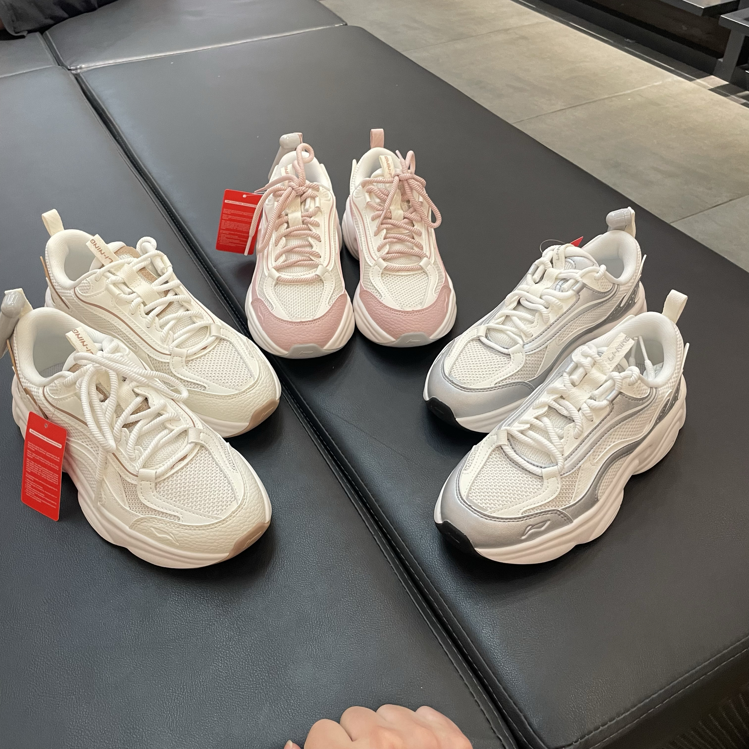 李宁2025新款奶椰女子春夏潮流复古舒适百搭休闲慢跑鞋AGCV130