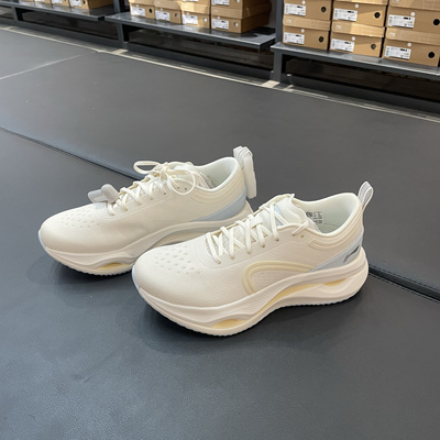 李宁女惊鸿时尚反光缓震耐磨跑鞋