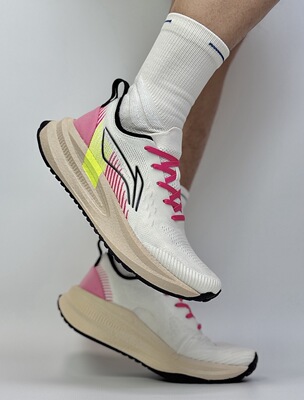 李宁男子轻量缓震体考专业跑步鞋