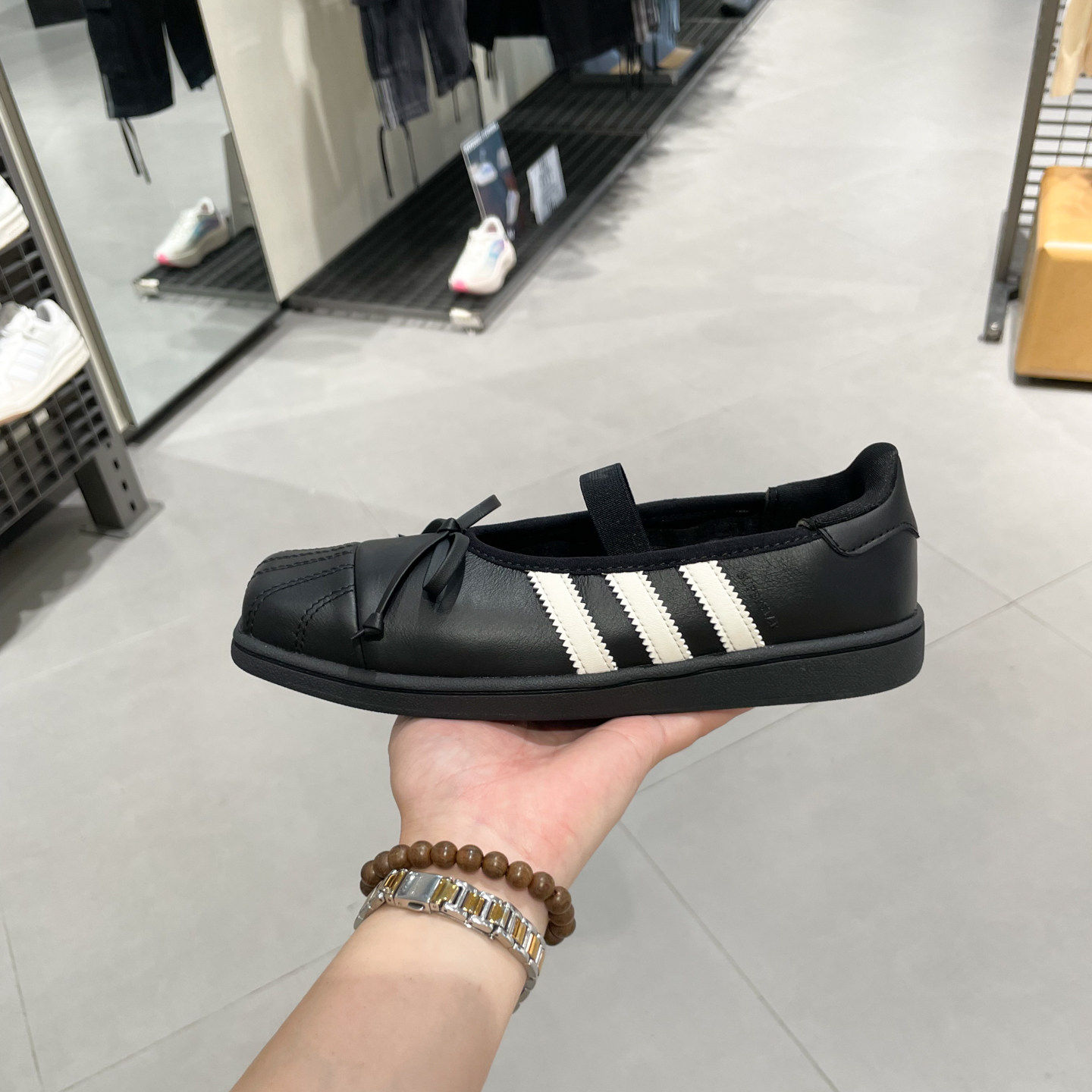 正品阿迪达斯三叶草女鞋2026秋季款JENNIE联名款方头休闲鞋LB3787