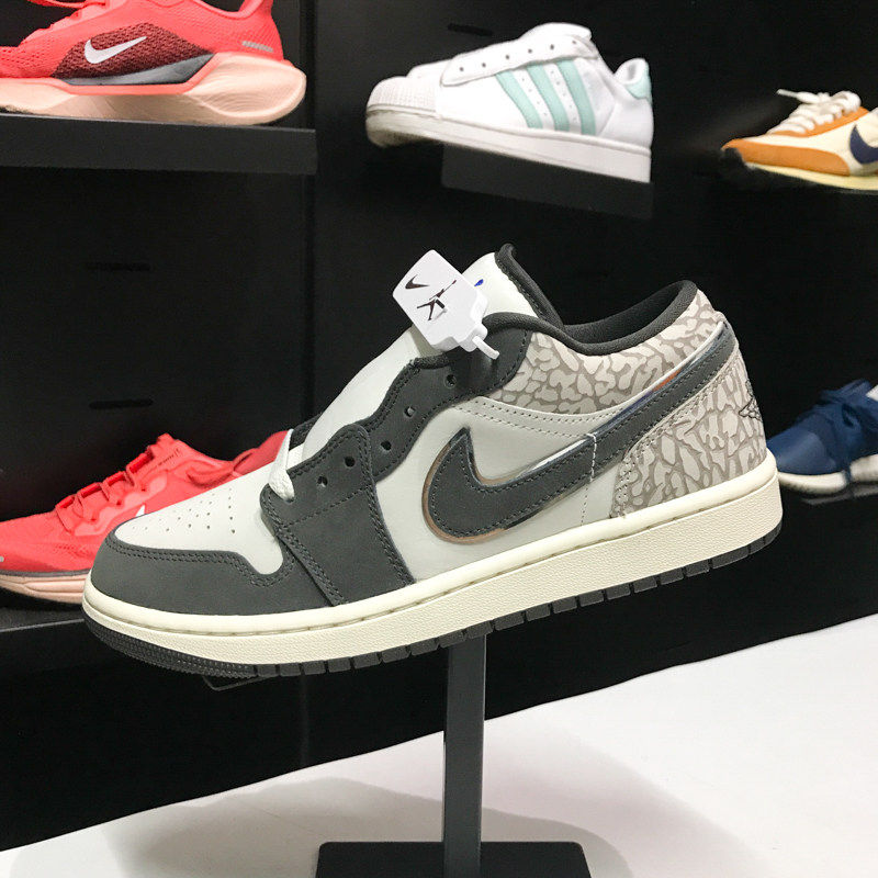正品耐克男鞋2026夏AJ1 低帮复古篮球鞋爆裂纹休闲板鞋IU2268-100