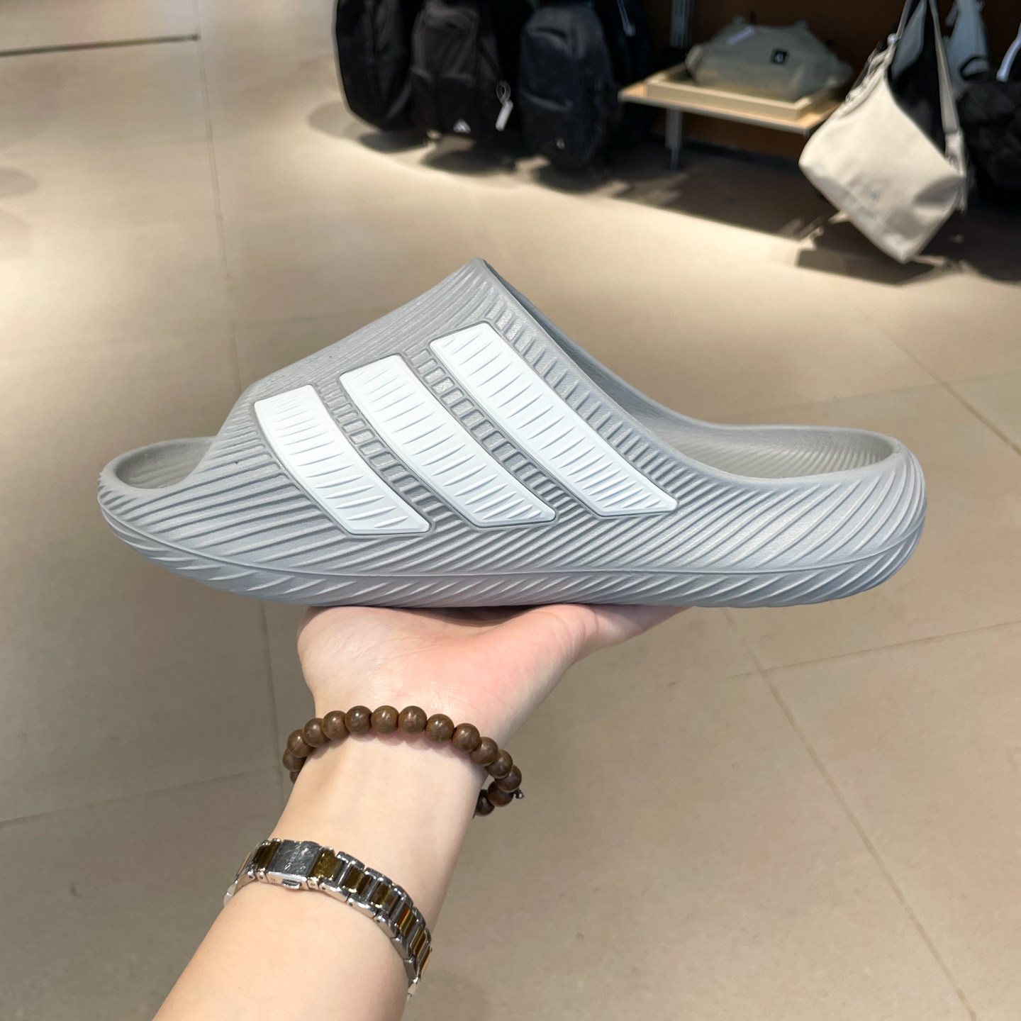 Adidas男鞋女鞋2026夏季