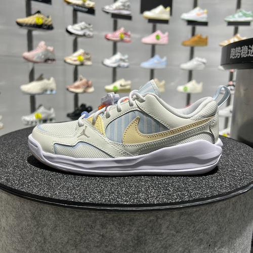Nike/耐克JordanCMFTE