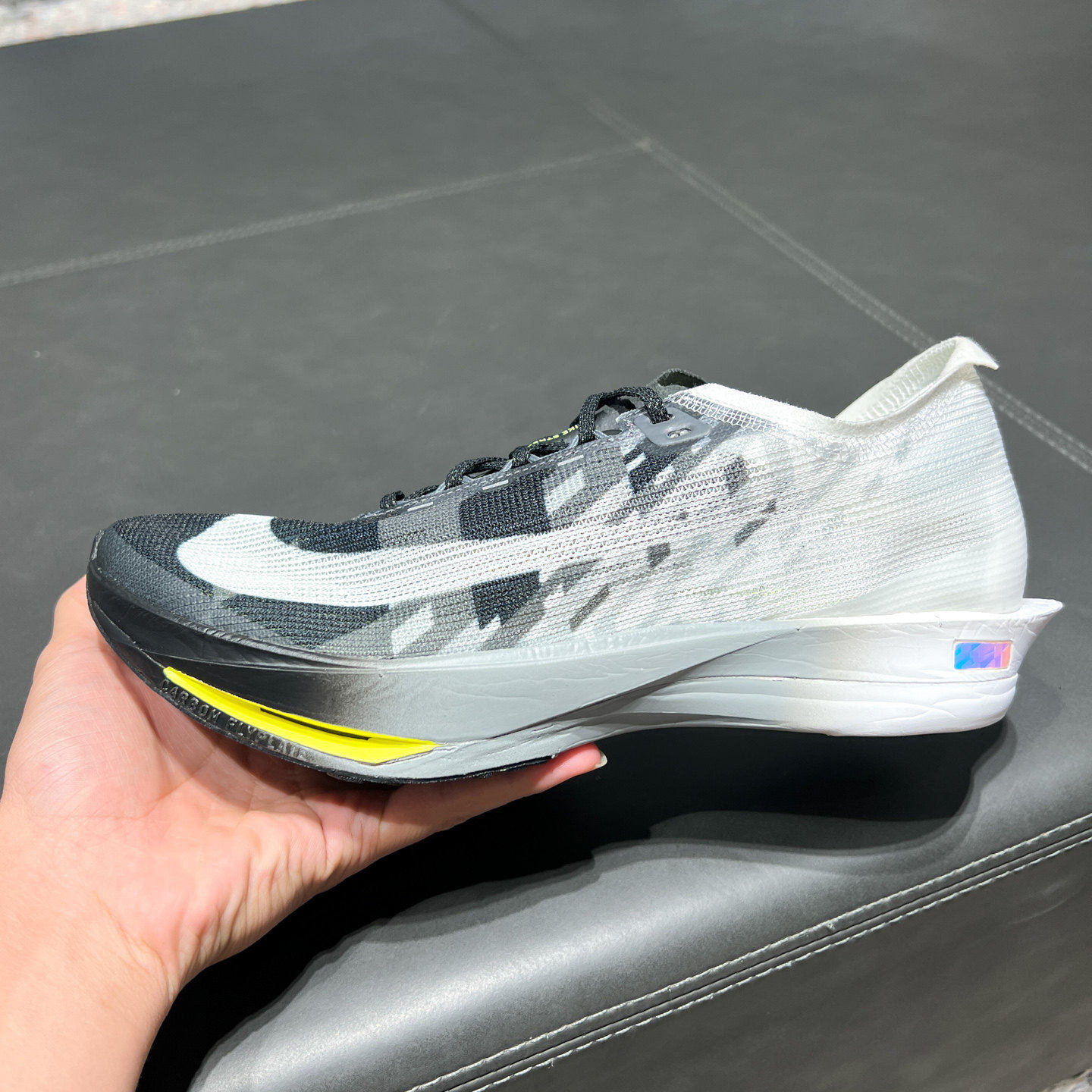 正品耐克男鞋2026冬ZOOMX STREAKFLY 2 碳板竞速跑步鞋IV4086-001