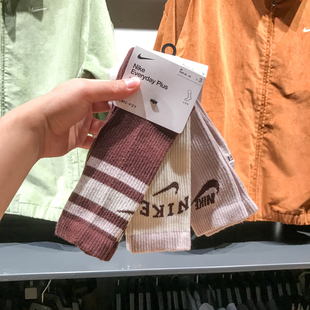 909 耐克男女2024春新款 911 休闲袜DX7665 901 透气舒适三双装