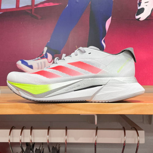 2025春季新款透气跑步鞋