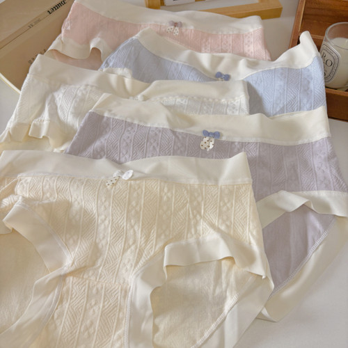 新款纯棉中腰软糯透气女三角裤