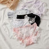 日系洛丽塔少女内裤 蝴蝶结蕾丝花边围兜中低腰三角短裤 轻薄柔软
