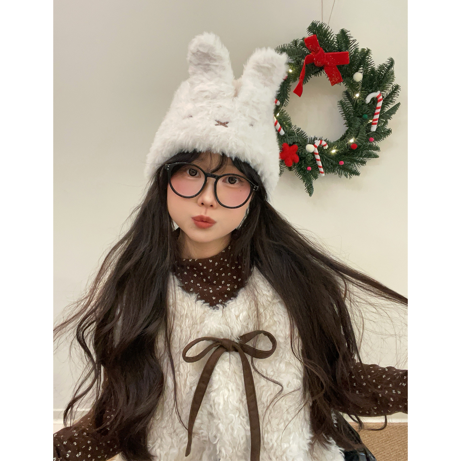 2025新款可爱米菲联名毛绒绒帽子女冬保暖套头帽新款护耳兔子耳朵