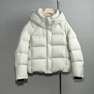 超软泡芙云朵羽绒服女短款 小个子90白鸭绒显瘦龟背面包服加厚外套