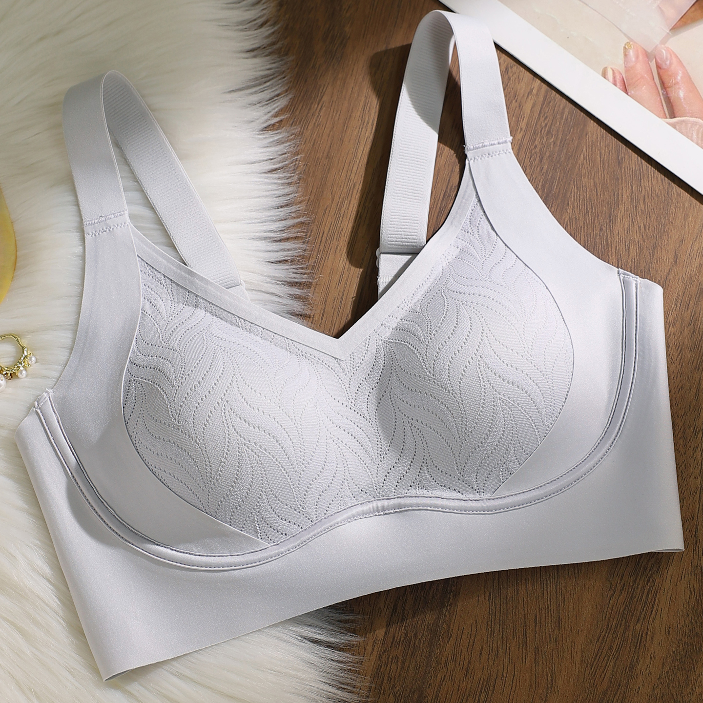 内衣女文胸2026新款爆款蕾丝文胸无磁无铁电子厂上班胸罩过安检门