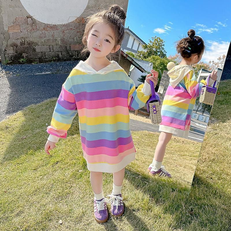 女童卫衣裙2025春秋新款女宝宝韩版洋气时髦中长款彩虹条纹儿童