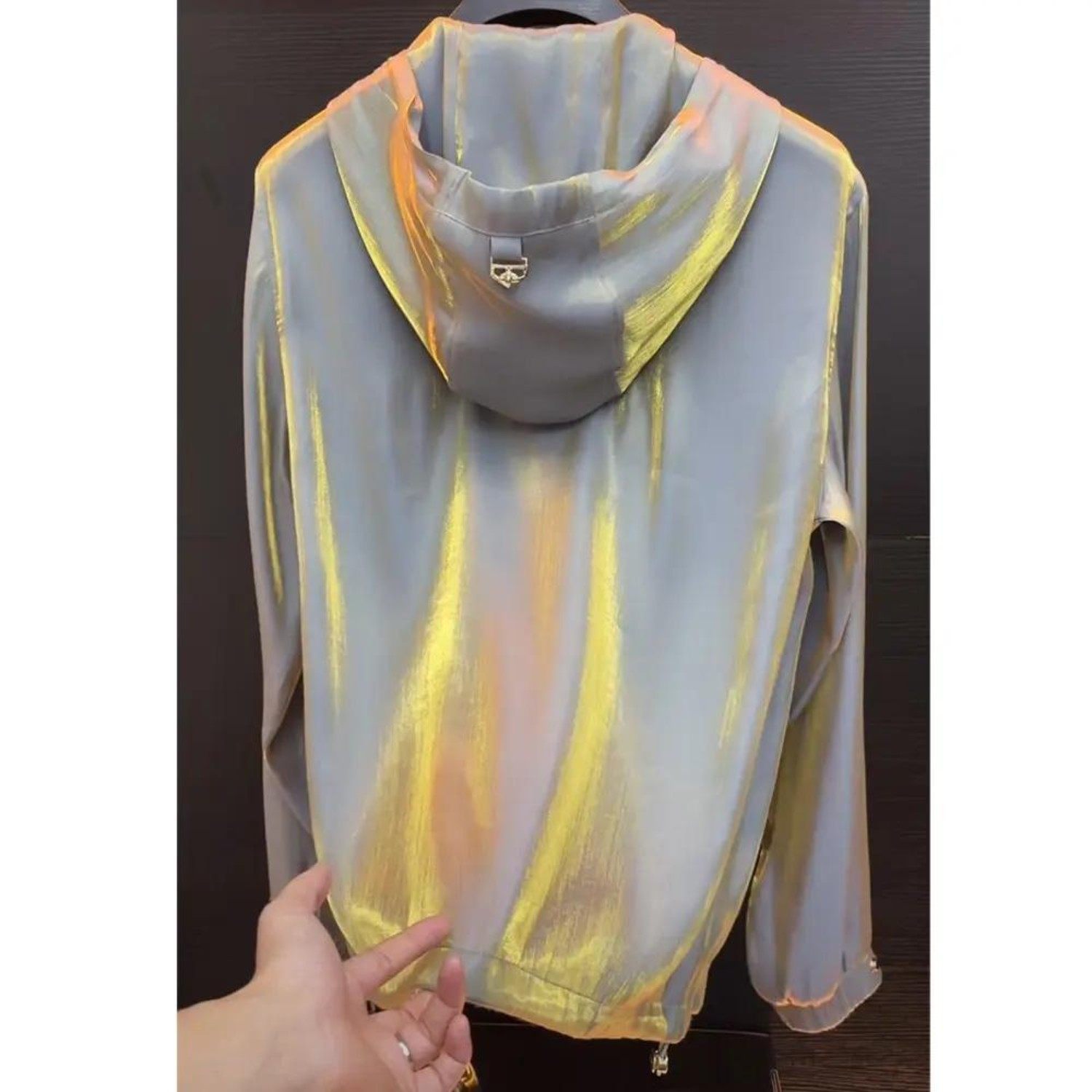 春秋潮牌高奢防晒衣男女新款时尚简约渐变色百搭外套休闲帅气上衣,女装/女士精品,时尚防晒服,淘宝优惠券,粉丝福利购,淘宝优惠卷