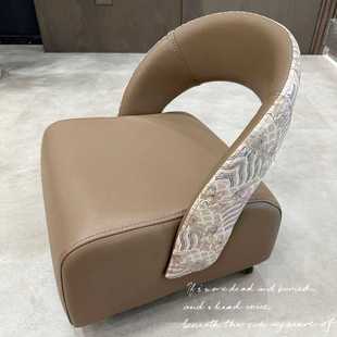 网红溜溜椅滑轮矮凳带靠背万向轮凳子可移动客厅家用凳儿童凳轻奢