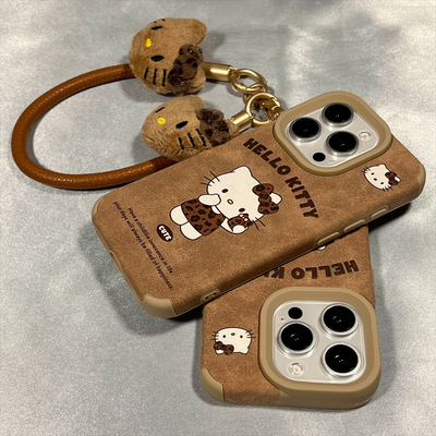 可爱凯蒂猫公仔适用苹果16promax手机壳新款iPhone15复古皮绒17小众网红14高级感12超火创意13贴皮xs全包软壳