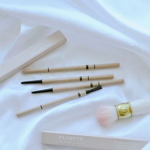 Flortte, двусторонний карандаш для бровей, не растекается