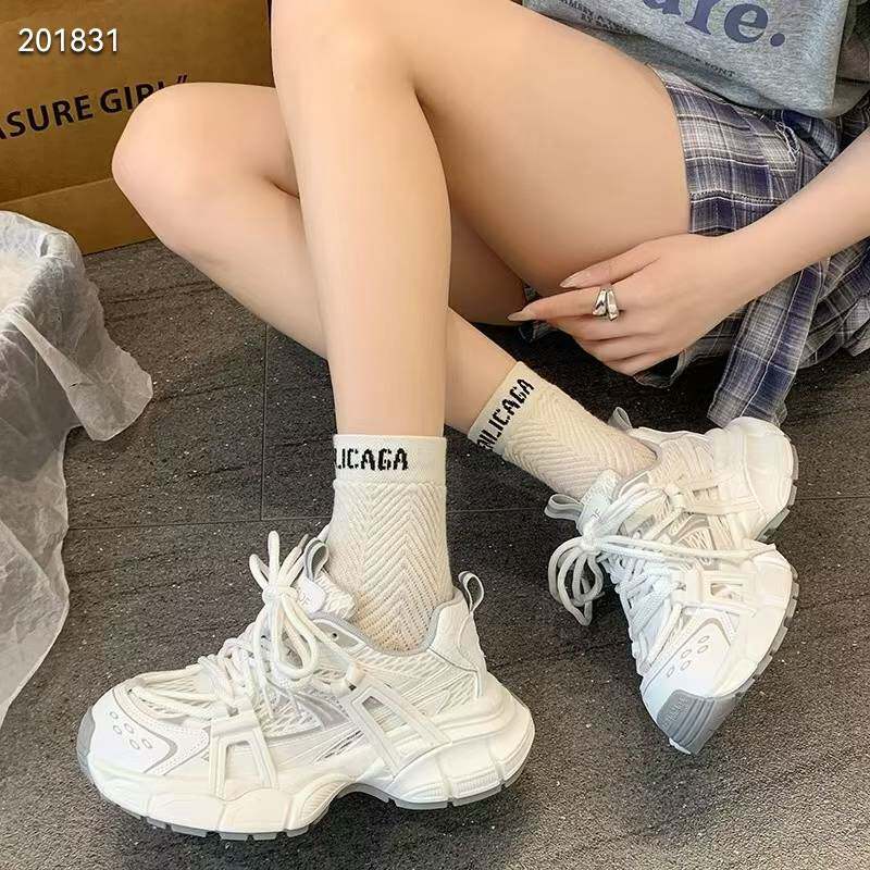 运动休闲鞋软底不累脚2026春夏新款厚底百搭老爹鞋女增高超轻透气