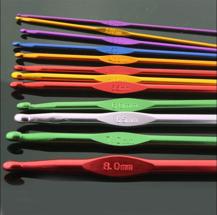 毛线编织工具 钩针 12只装 彩色 氧化铝钩针 金属 毛衣针在类目 饰品/流行首饰/时尚饰品新, DIY配件, 针中 - 来自Buy2taobao.com提供专业的淘宝代购服务