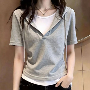 连帽短袖t恤女夏2026新款修身显瘦大码设计感小众韩版假两件上衣