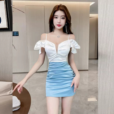 性感吊带连衣裙低胸气质收腰显瘦