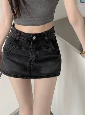 Randomly distribute miscellaneous clothing tops and pants