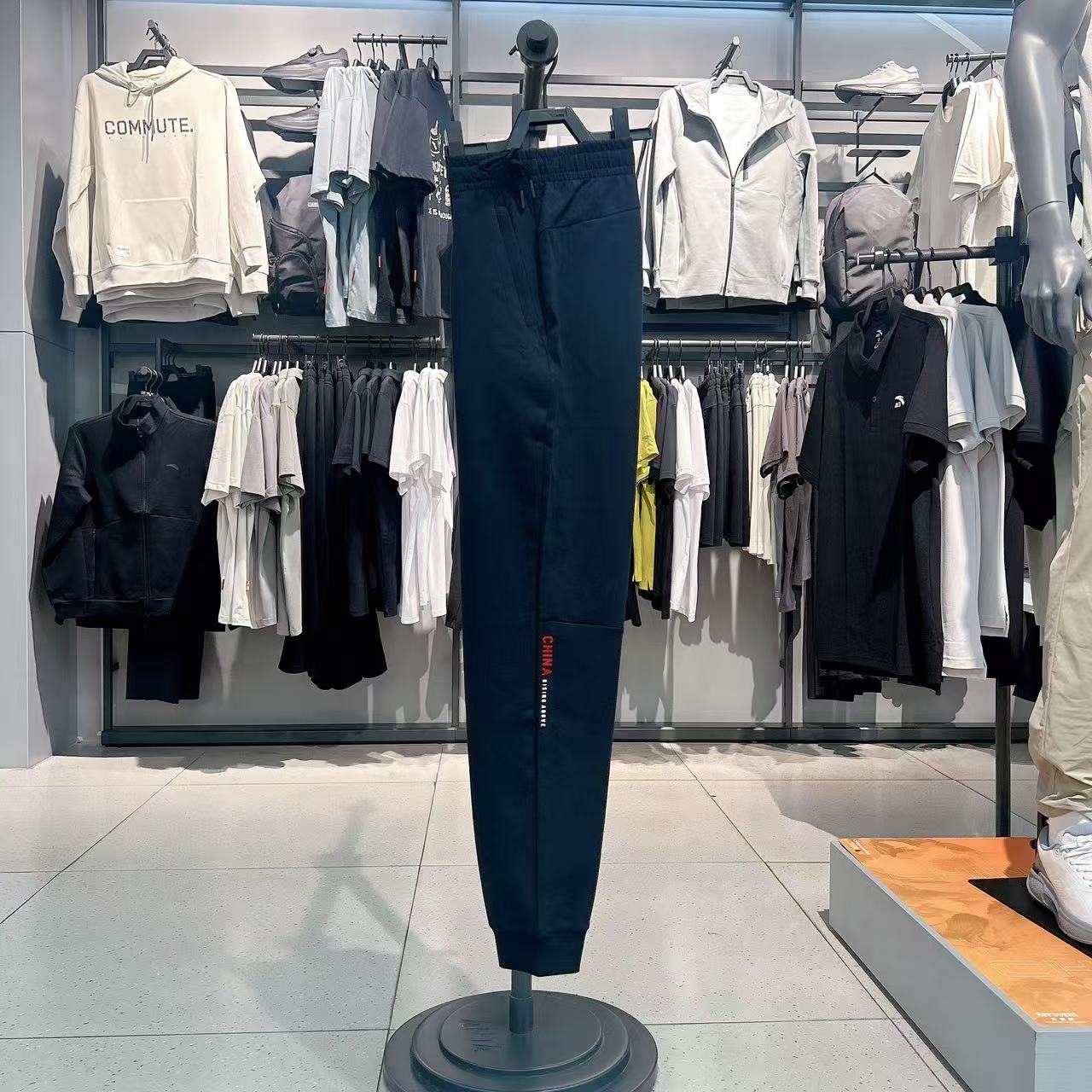 安踏女士秋季针织运动长裤束脚