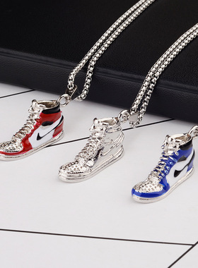 项链男嘻哈小众欧美篮球鞋吊坠钛钢不掉色土酷蹦迪情侣毛衣链配饰