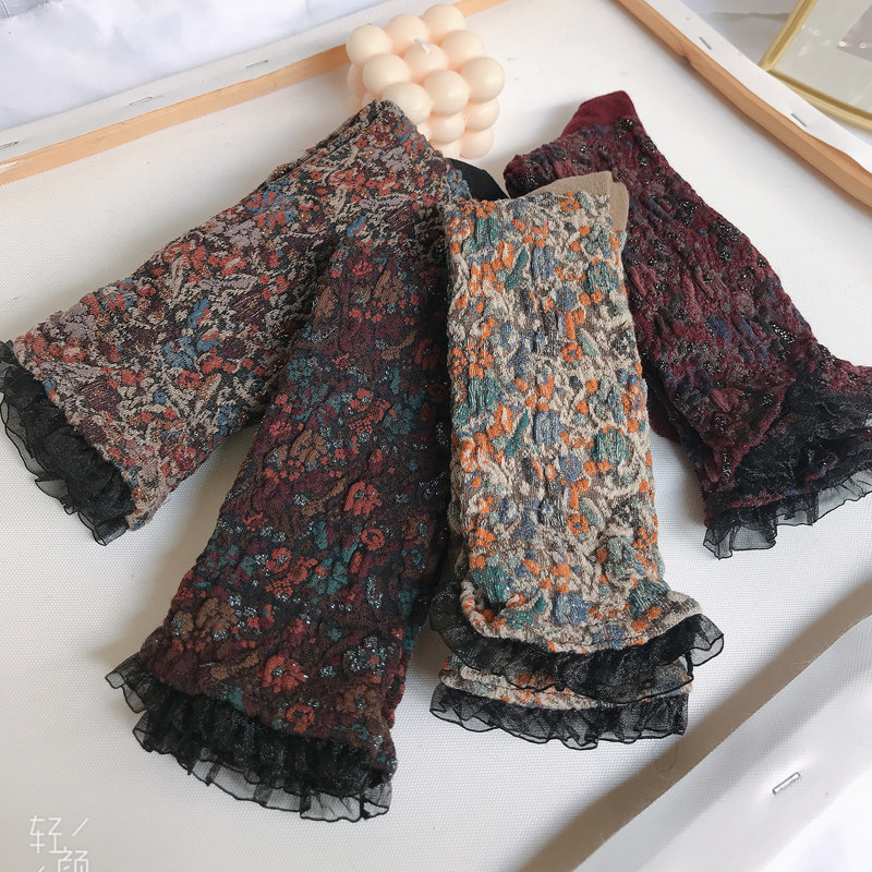 韩国时尚复古潮流浮雕图腾袜子女中筒袜女潮ins春秋百搭花边长袜,女士内衣/男士内衣/家居服,中筒袜,淘宝优惠券,粉丝福利购,淘宝优惠卷