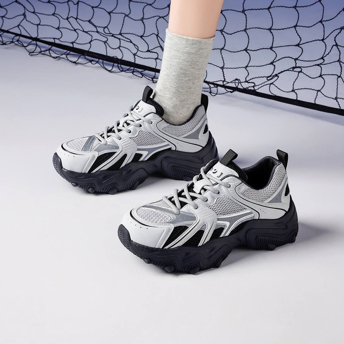 卓诗尼2026春季新款厚底运动鞋潮流百搭显瘦休闲鞋时尚舒适老爹鞋