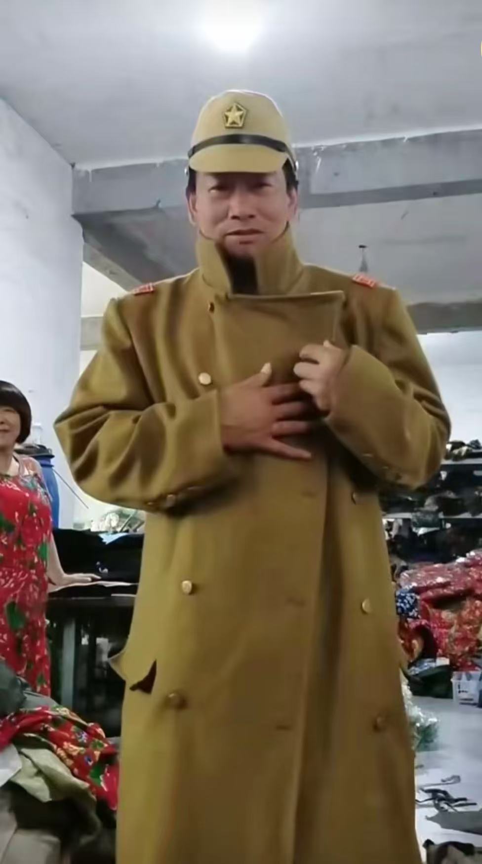 搞笑视频拍摄服装潘长江同款特务舞台表演服黄色套装高端毛呢面料图片
