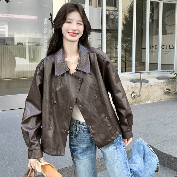 复古咖色翻领短款皮衣外套女秋季新款宽松休闲酷飒机车风pu皮夹克