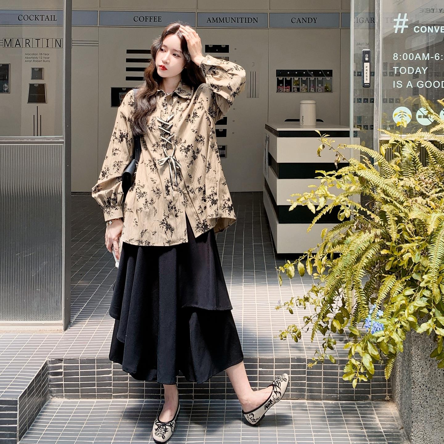 复古气质慵懒风套装女2025秋新款系带印花衬衫不规则半身裙两件套