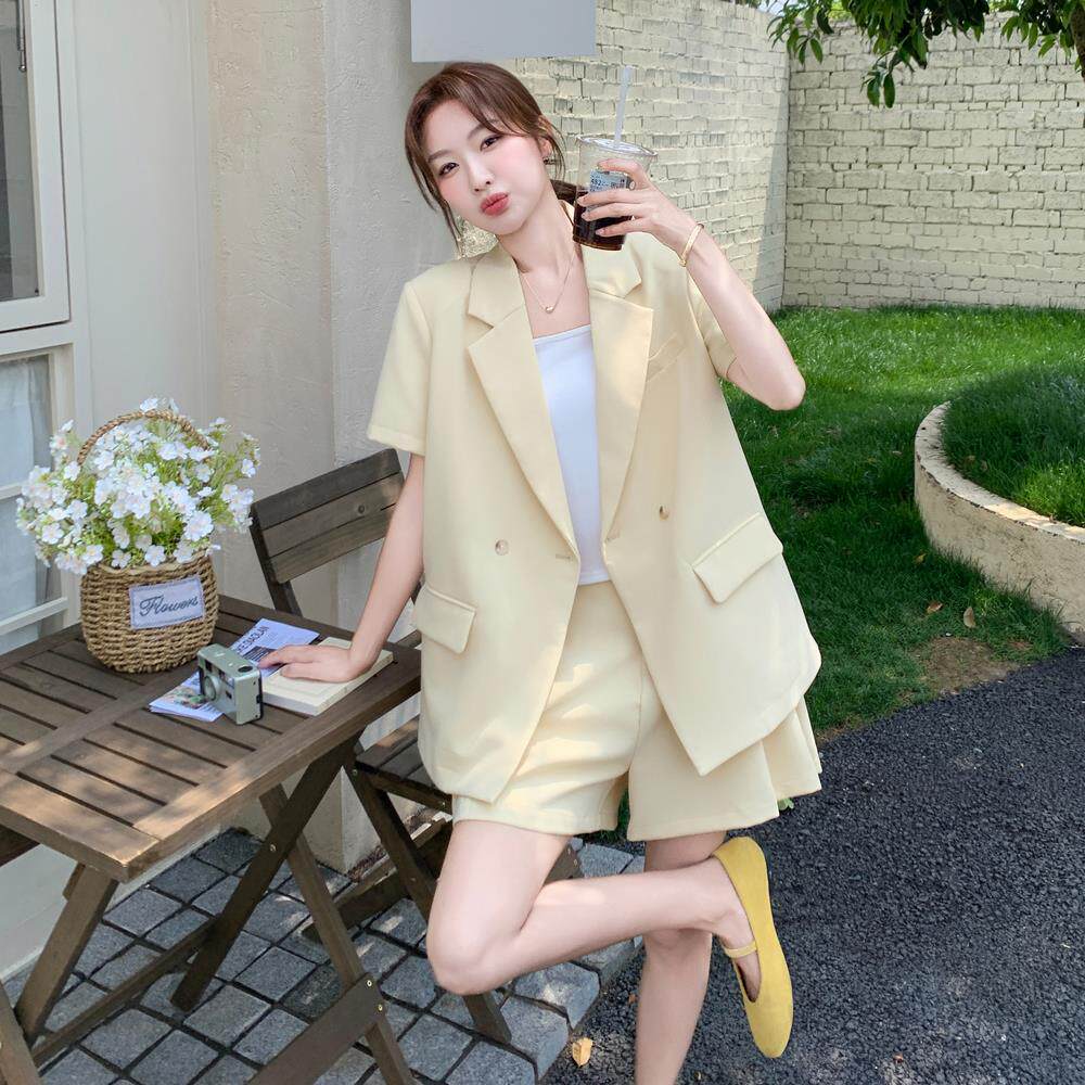 高级感短袖西装套装女夏季新款气质薄款休闲显瘦西服短裤两件套