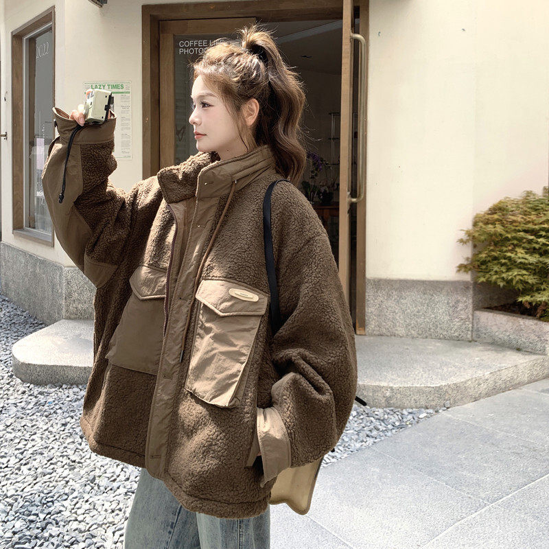 咖色复古设计感拼接夹棉羊羔毛外套女2026冬宽松保暖皮毛一体棉服