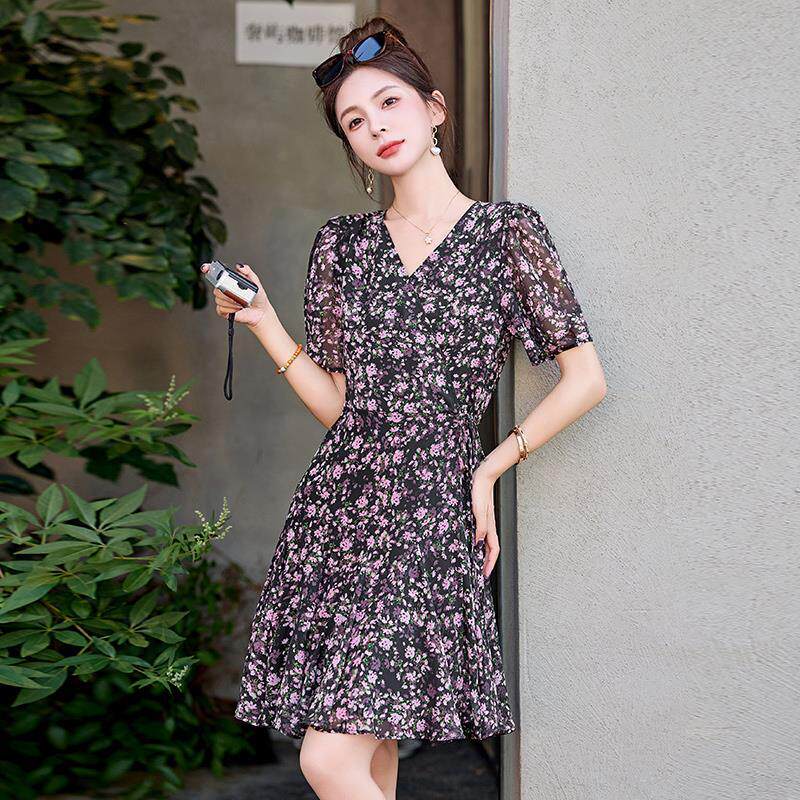 法式V领碎花连衣裙女夏季小个子独特漂亮泡泡袖真丝雪纺茶歇裙
